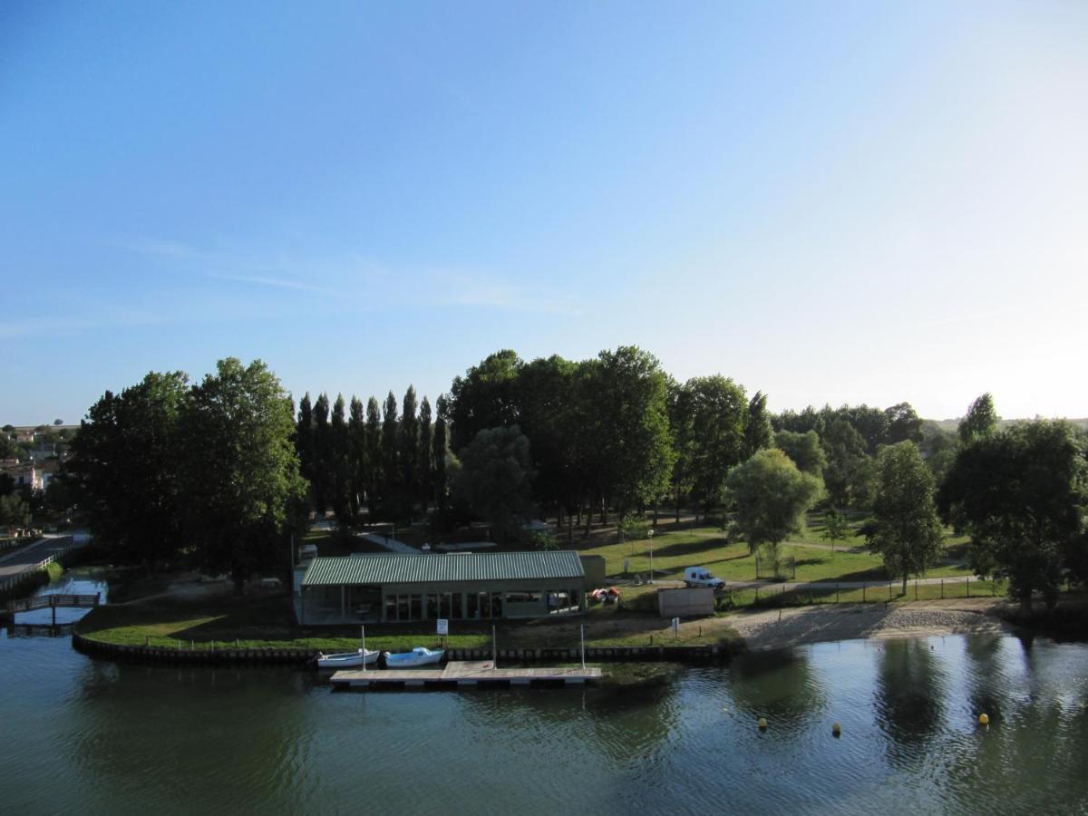 Camping Belle Riviere Chaniers Dış mekan fotoğraf