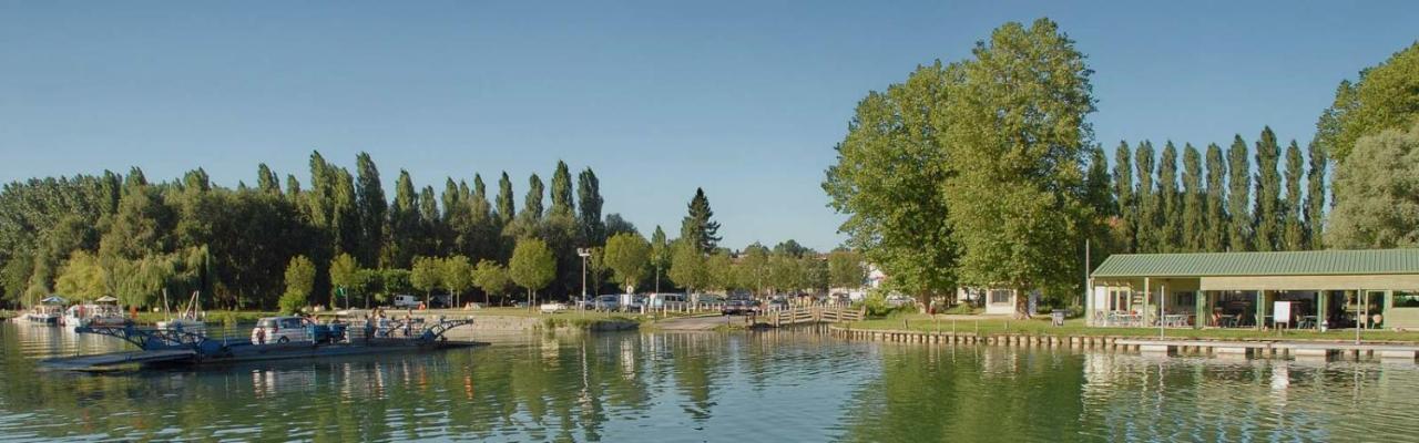 Camping Belle Riviere Chaniers Dış mekan fotoğraf