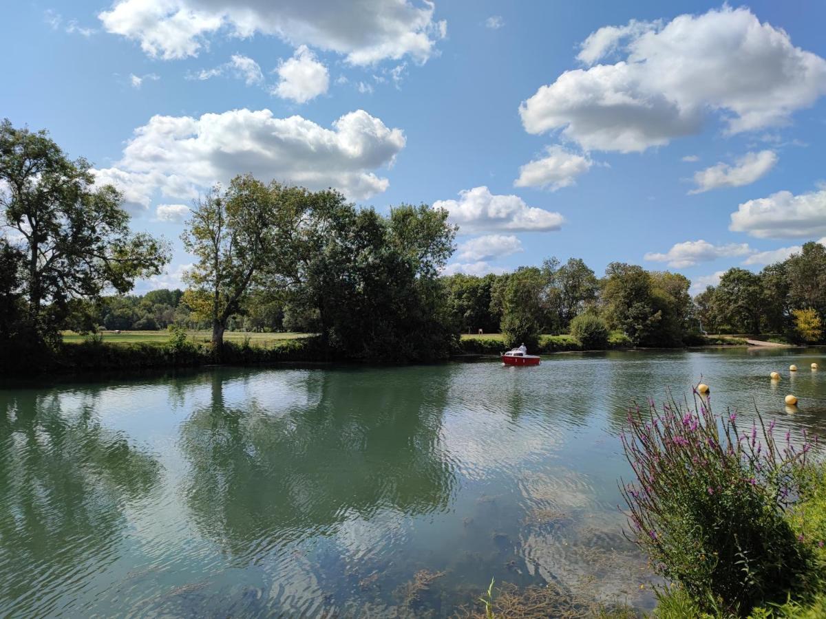 Camping Belle Riviere Chaniers Dış mekan fotoğraf