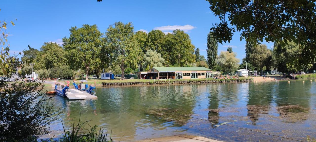 Camping Belle Riviere Chaniers Dış mekan fotoğraf